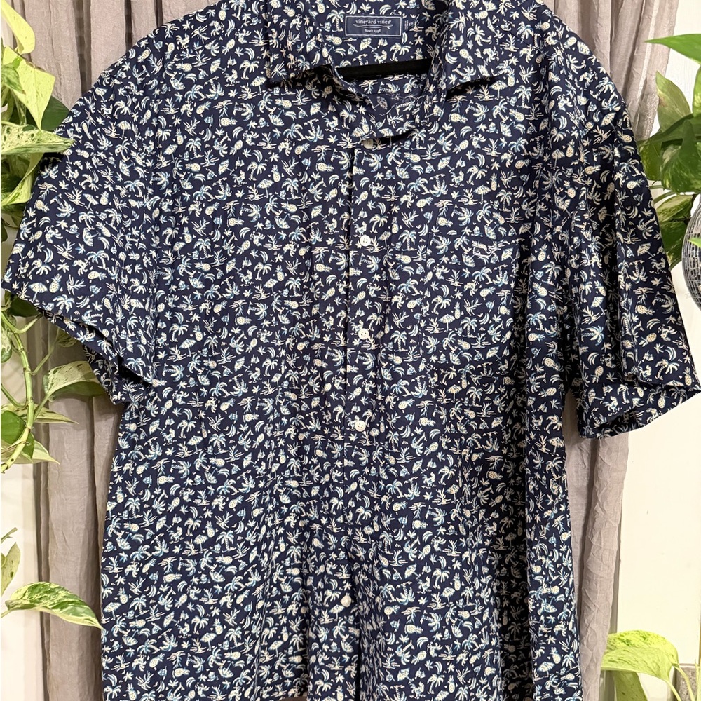 Vineyard Vines Blue White Patterned pineapple palm tree size 2x mint cond